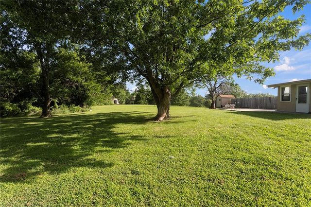 16008 NE 176th Street, Holt, MO 64048