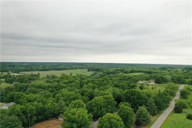 16008 NE 176th Street, Holt, MO 64048