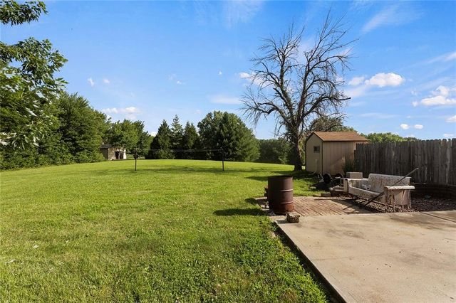 16008 NE 176th Street, Holt, MO 64048