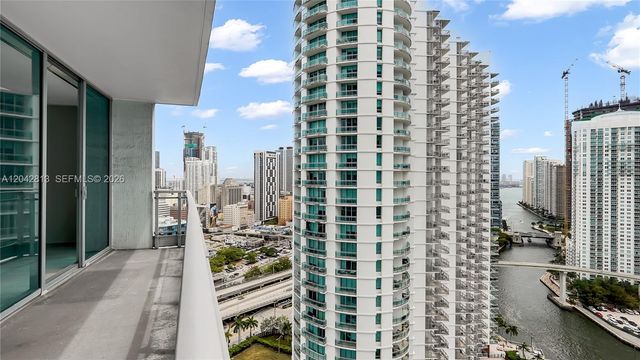 90 SW 3rd St 3003, Miami, FL 33130