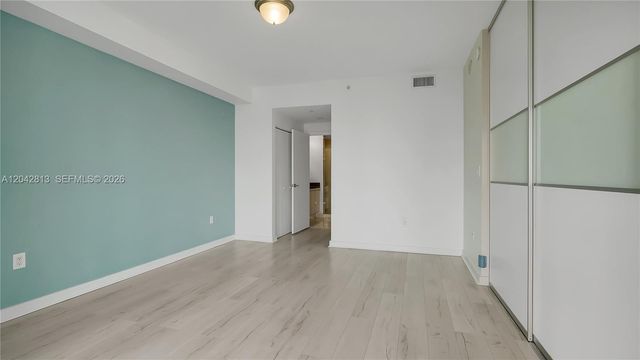 90 SW 3rd St 3003, Miami, FL 33130