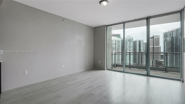 90 SW 3rd St 3003, Miami, FL 33130