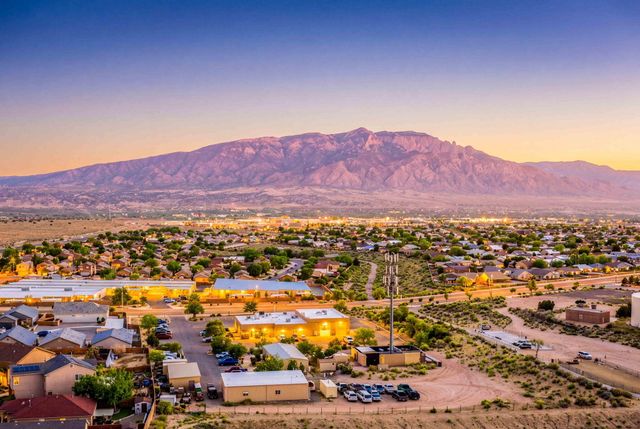 6530 Shiprock Drive NE, Rio Rancho, NM 87144