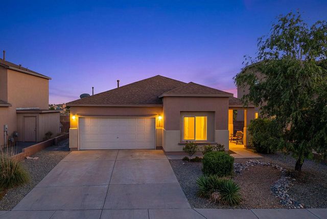 6530 Shiprock Drive NE, Rio Rancho, NM 87144