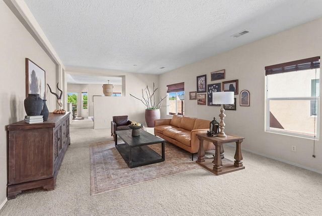 6530 Shiprock Drive NE, Rio Rancho, NM 87144