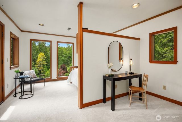 21833 103rd Avenue SW, Vashon, WA 98070