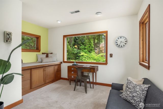 21833 103rd Avenue SW, Vashon, WA 98070