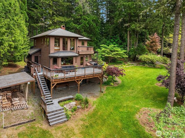 21833 103rd Avenue SW, Vashon, WA 98070