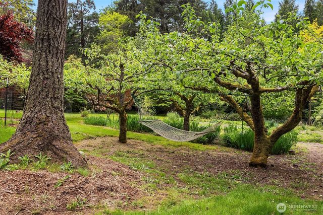 21833 103rd Avenue SW, Vashon, WA 98070