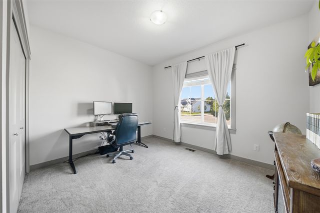 16696 Wilden Drive, Clive, IA 50325