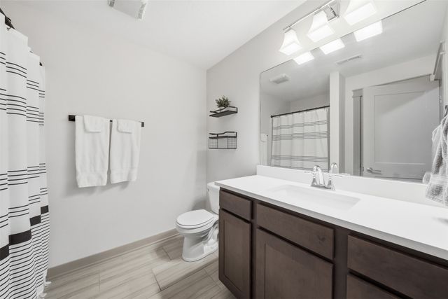 16696 Wilden Drive, Clive, IA 50325