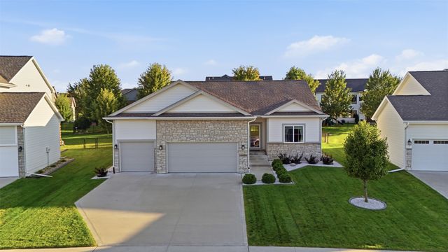 16696 Wilden Drive, Clive, IA 50325