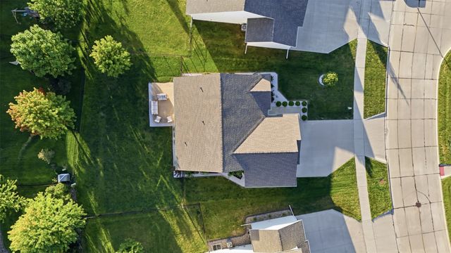 16696 Wilden Drive, Clive, IA 50325