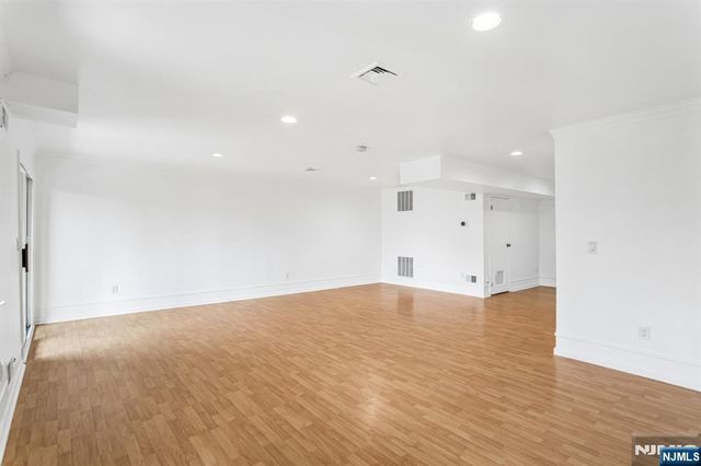304 Heights Drive 3, Haledon, NJ 07508