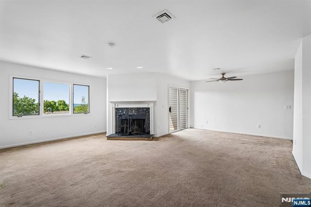 304 Heights Drive 3, Haledon, NJ 07508