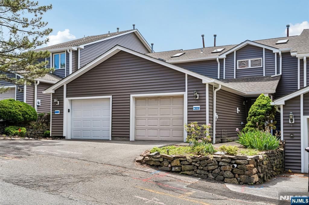 304 Heights Drive 3, Haledon, NJ 07508