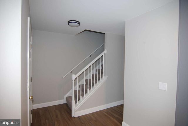 236 COBBLESTONE LN, Lancaster, PA 17601