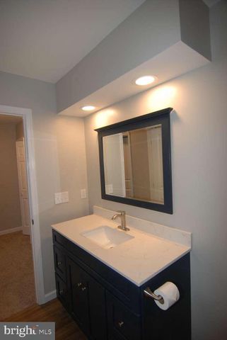 236 COBBLESTONE LN, Lancaster, PA 17601