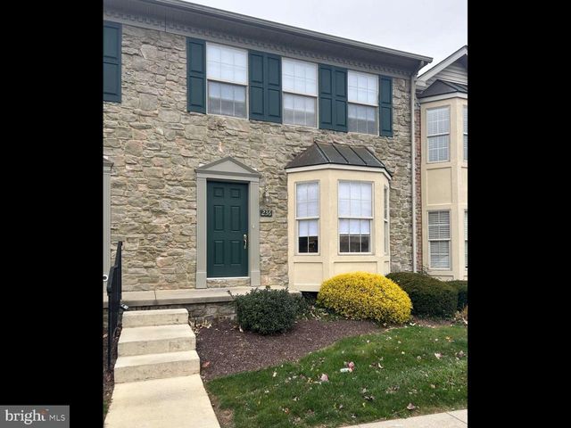 236 COBBLESTONE LN, Lancaster, PA 17601