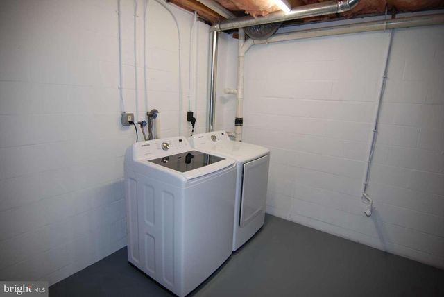 236 COBBLESTONE LN, Lancaster, PA 17601