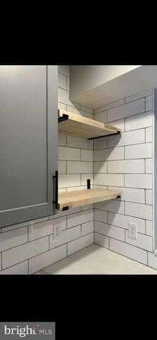 236 COBBLESTONE LN, Lancaster, PA 17601