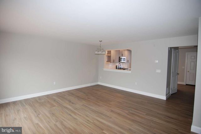 236 COBBLESTONE LN, Lancaster, PA 17601