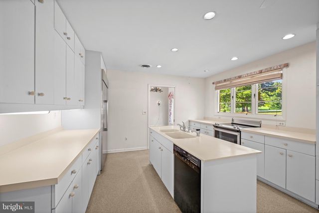 5002 DURHAM RD E, Columbia, MD 21044