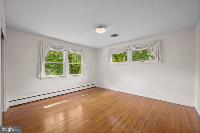 5002 DURHAM RD E, Columbia, MD 21044