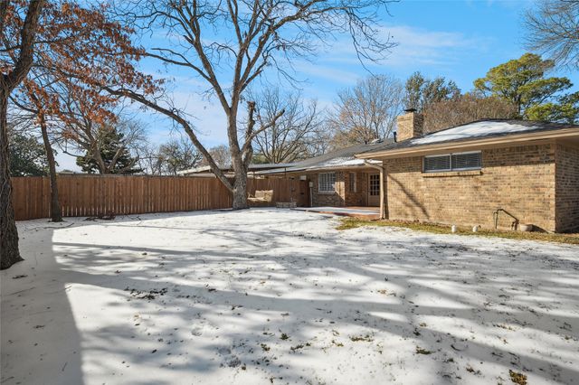 1604 Northcrest Drive, Plano, TX 75075