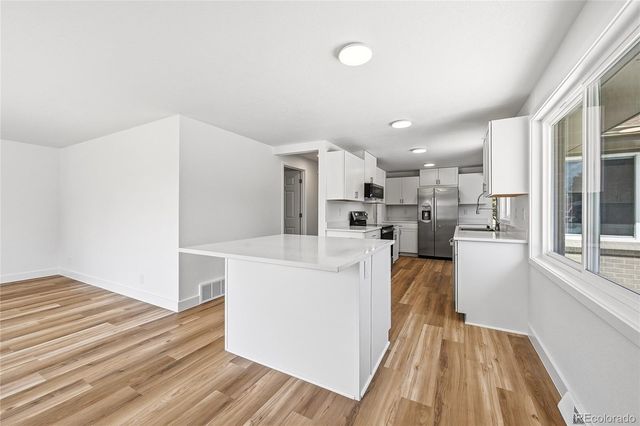 350 Jade Street, Broomfield, CO 80020