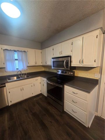 408 Creach Street, Warrensburg, MO 64093