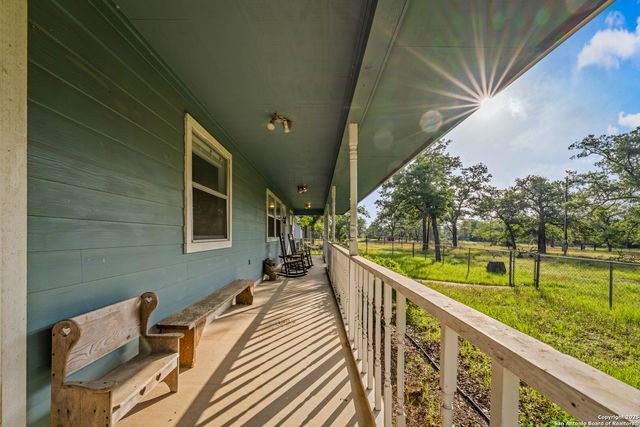 7417 Nockenut, Seguin, TX 78155