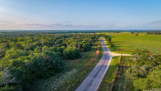 7417 Nockenut, Seguin, TX 78155