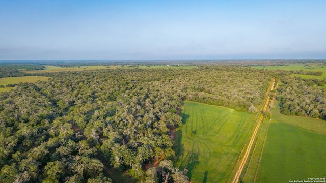 7417 Nockenut, Seguin, TX 78155