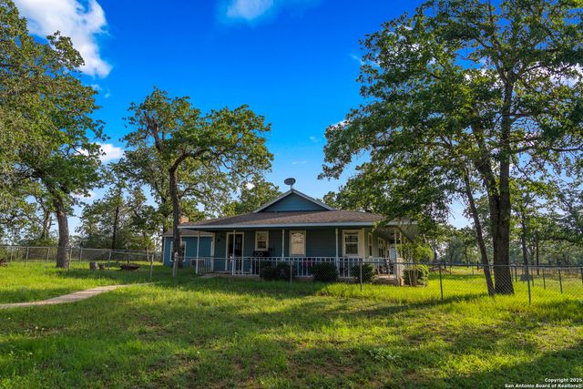 7417 Nockenut, Seguin, TX 78155