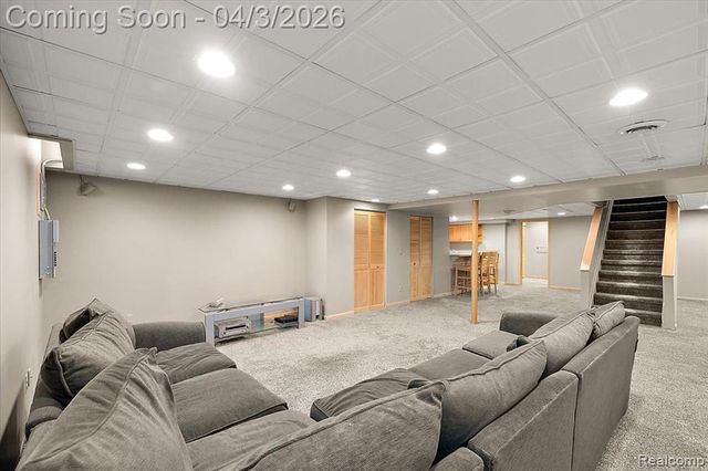 1672 Devonshire Drive, Troy, MI 48098