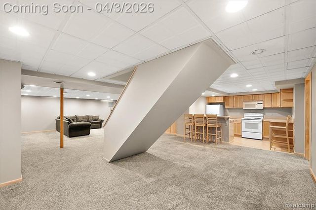 1672 Devonshire Drive, Troy, MI 48098