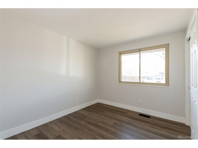 1738 S Newland St, Lakewood, CO 80232