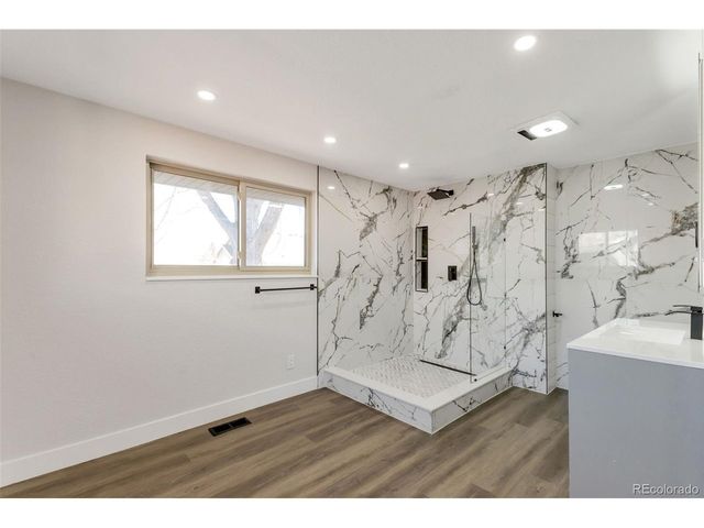 1738 S Newland St, Lakewood, CO 80232