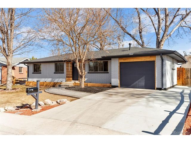 1738 S Newland St, Lakewood, CO 80232