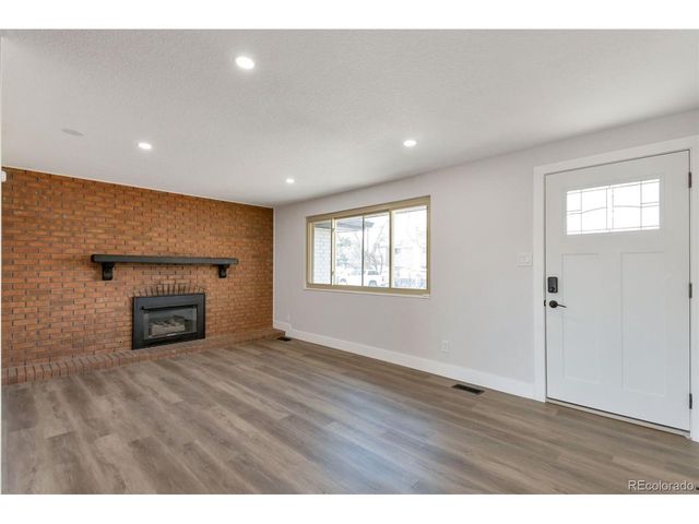 1738 S Newland St, Lakewood, CO 80232