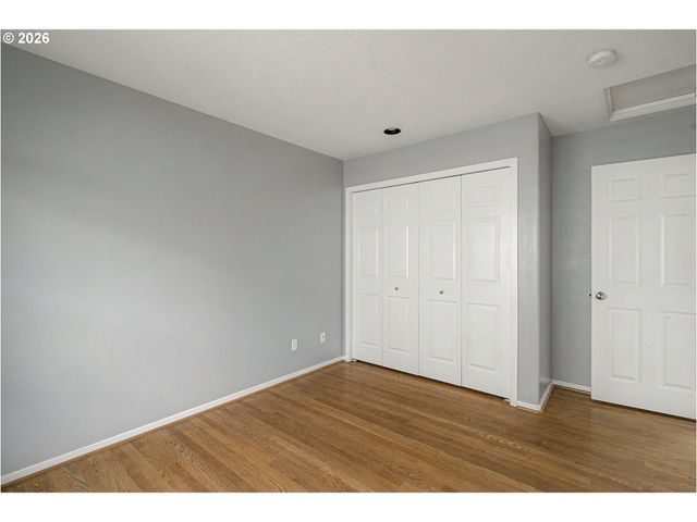 9921 Nw MARING Dr, Portland, OR 97229