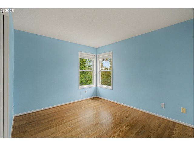 9921 Nw MARING Dr, Portland, OR 97229