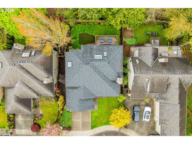 9921 Nw MARING Dr, Portland, OR 97229