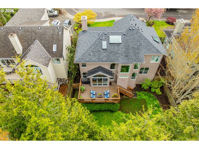 9921 Nw MARING Dr, Portland, OR 97229