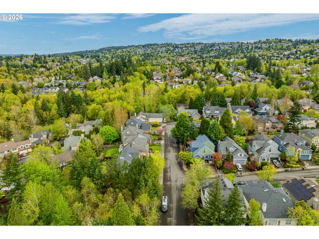 9921 Nw MARING Dr, Portland, OR 97229