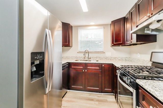 7327 Shady Vale Lane, Houston, TX 77040