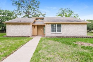 7327 Shady Vale Lane, Houston, TX 77040