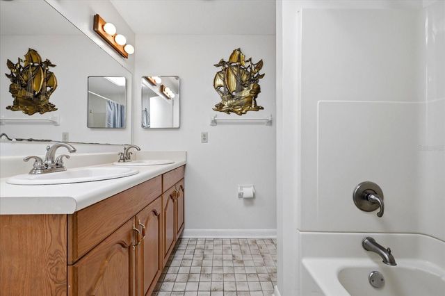 7502 W JEAN STREET, Tampa, FL 33615