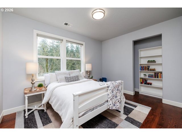 1320 Nw PARK RIDGE Ln, Portland, OR 97229